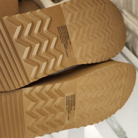 Steve Madden Crue-F Natural Sherling Boots. NIB. Size 9.5 - Picture 9 of 11